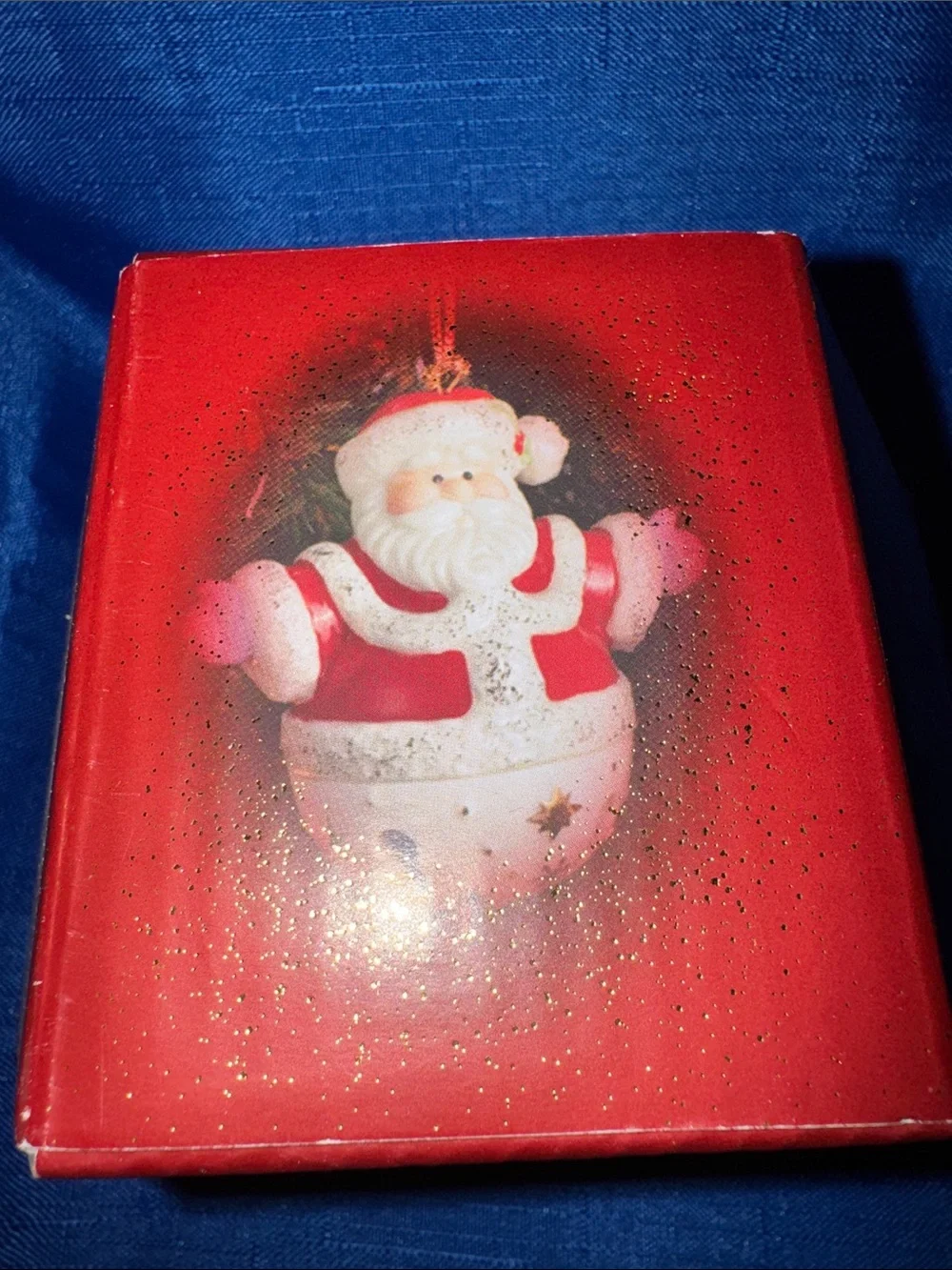 Lenox Porcelain Mini Sleigh Bells with Gold Accents - Set of 4 - New in Box